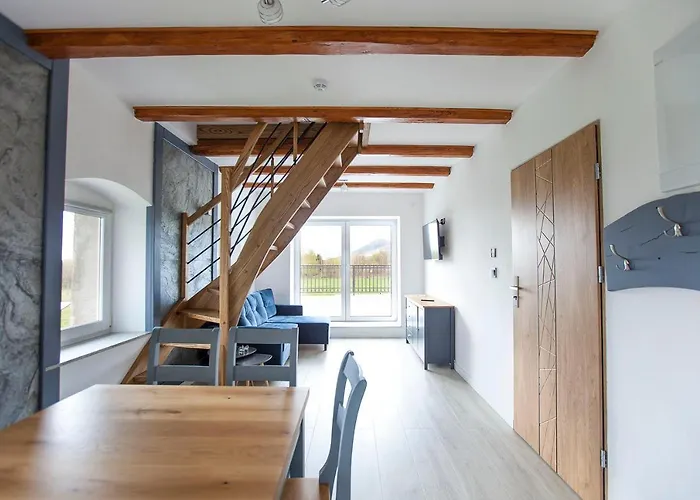 Na Skraju * Nowa Wieś